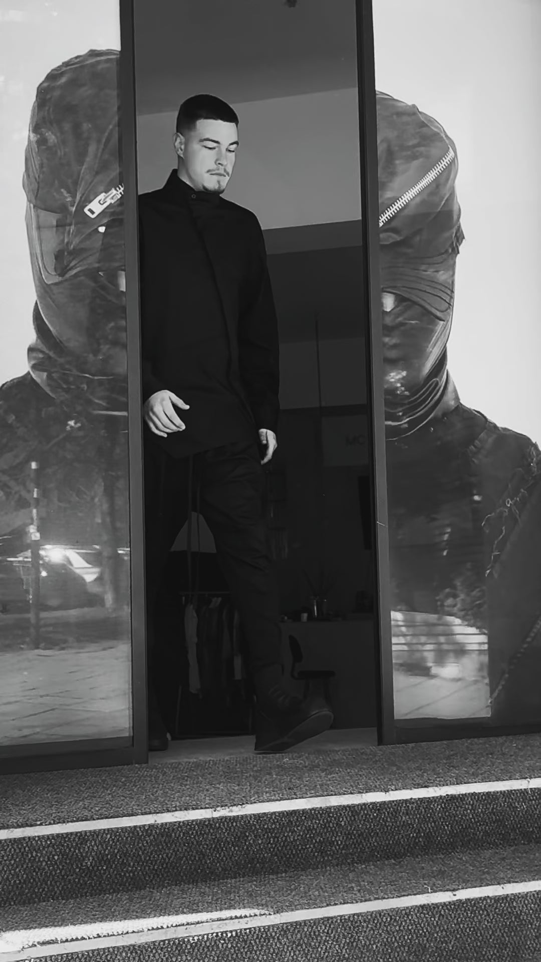 NOMAD SHIRT BLACK/02