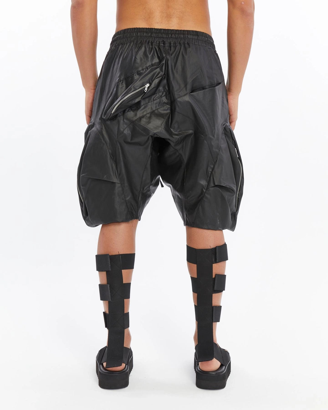 GOATED BLACK PUFFER SHORT