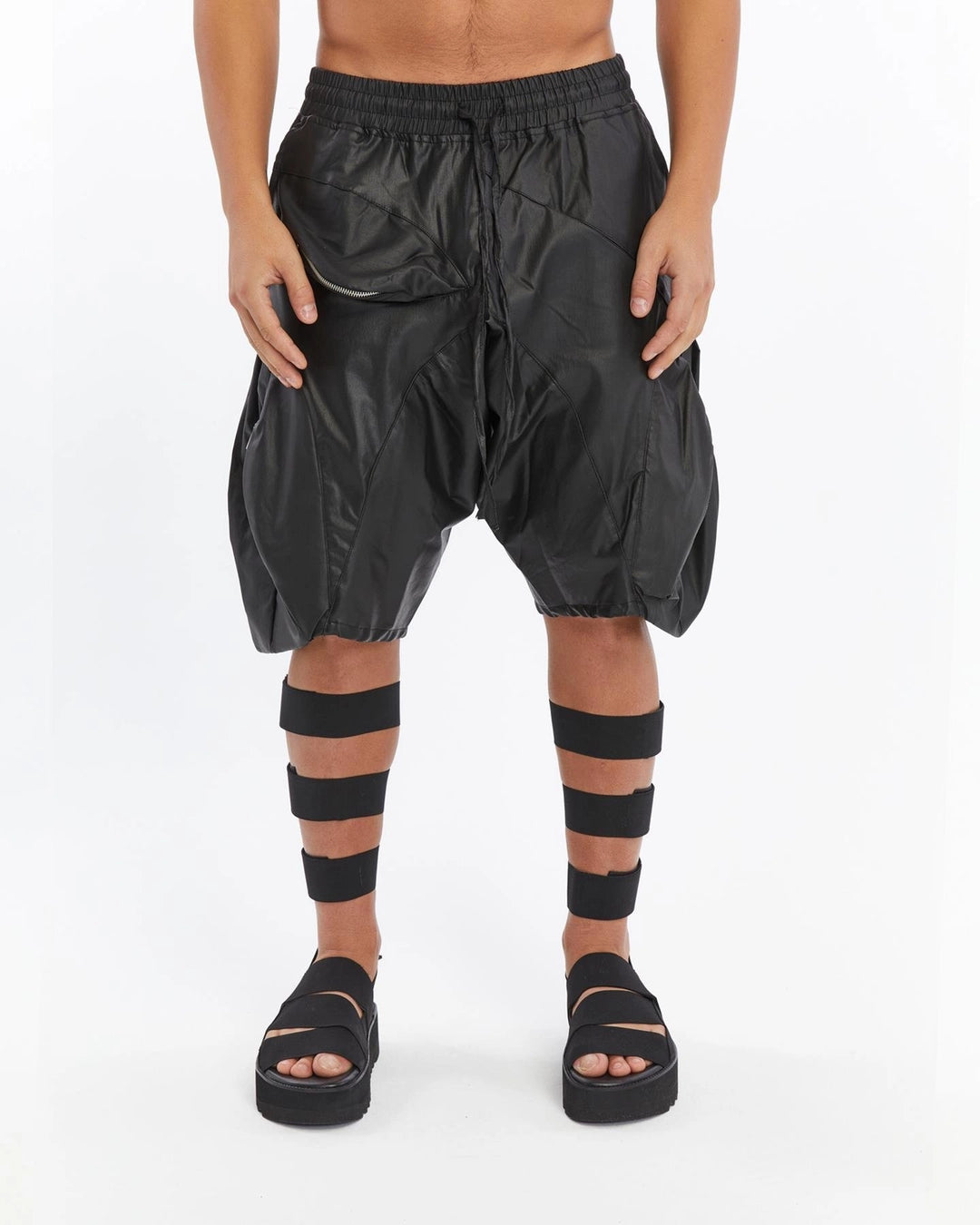 GOATED BLACK PUFFER SHORT