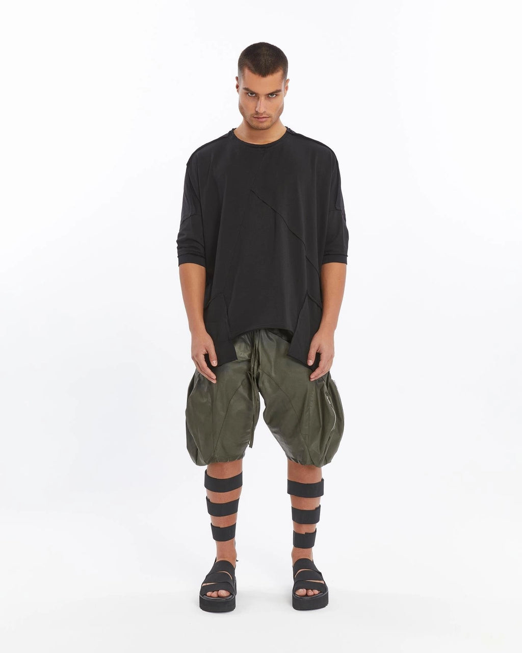 KHAKI PUFFER SHORTS