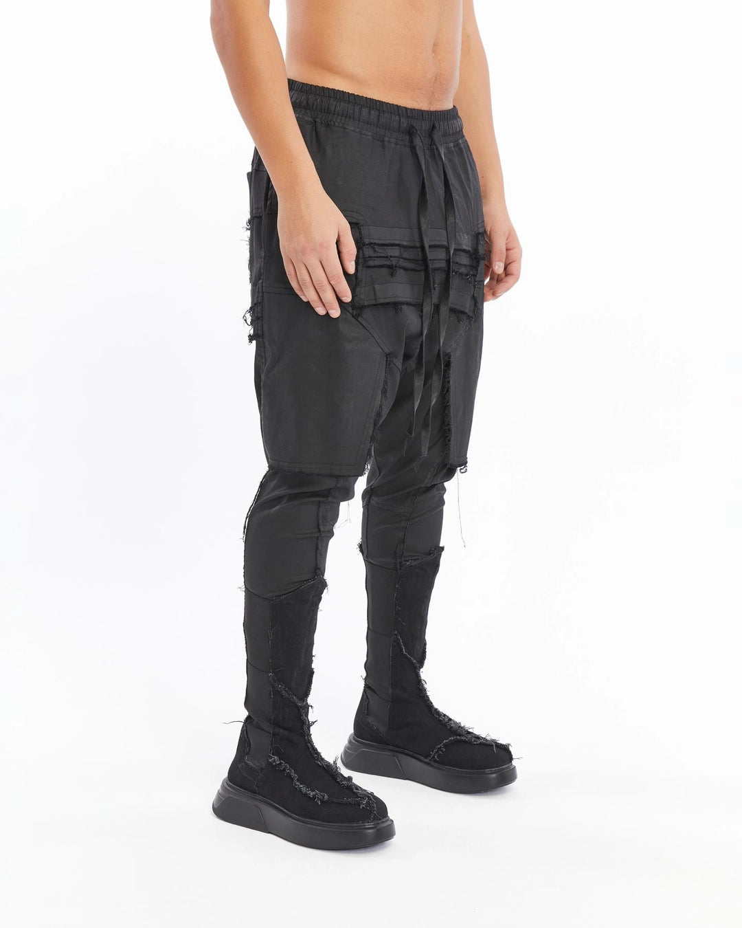 COATED BLACK RIBBED PANT