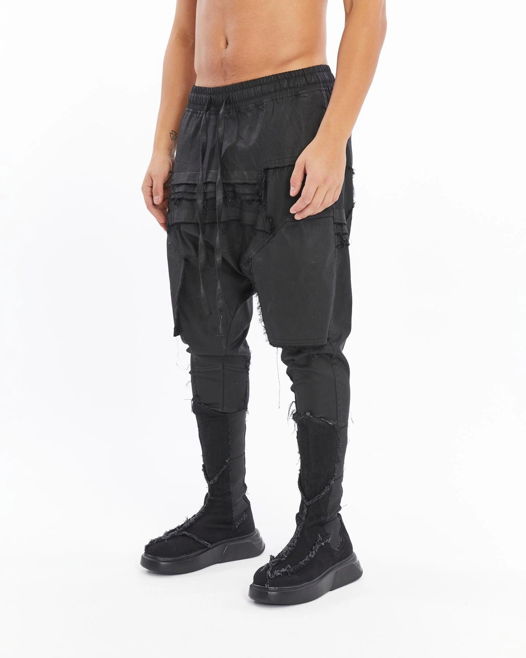 COATED BLACK RIBBED PANT