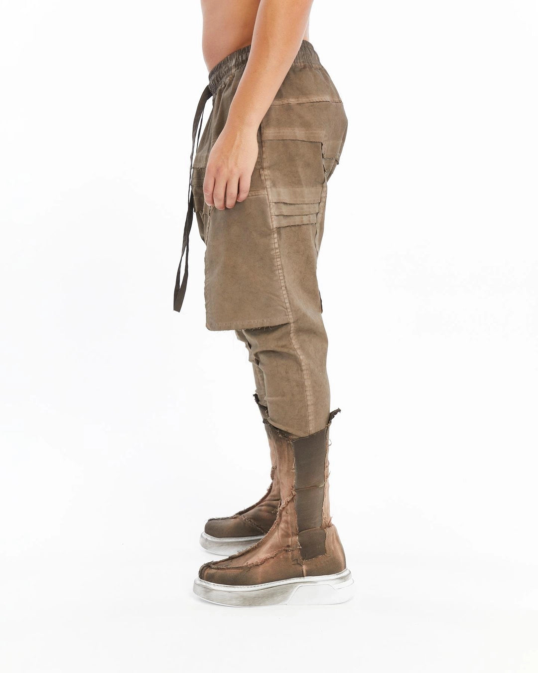 BROWN RIBBED PANT