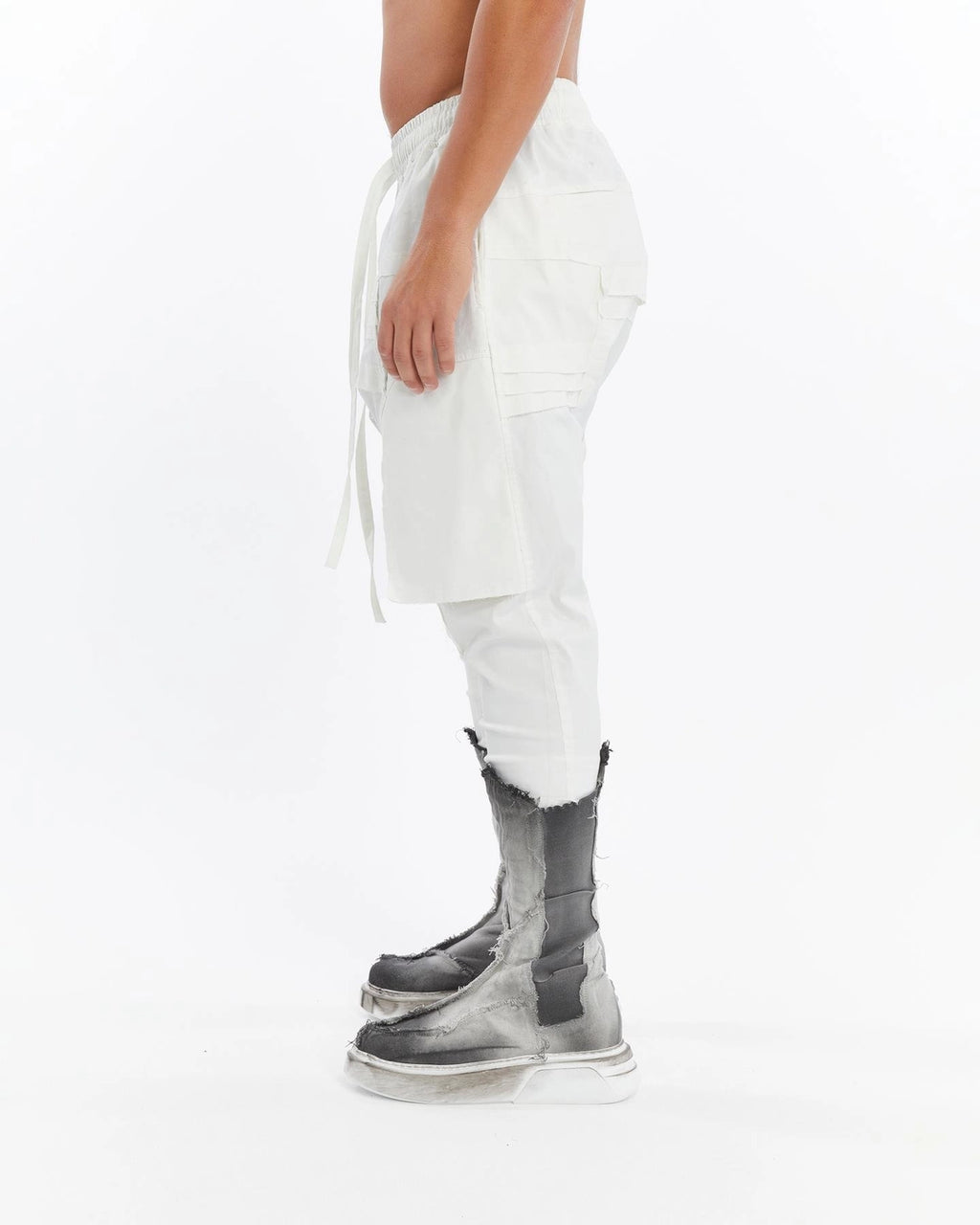 WHITE RIBBED PANT