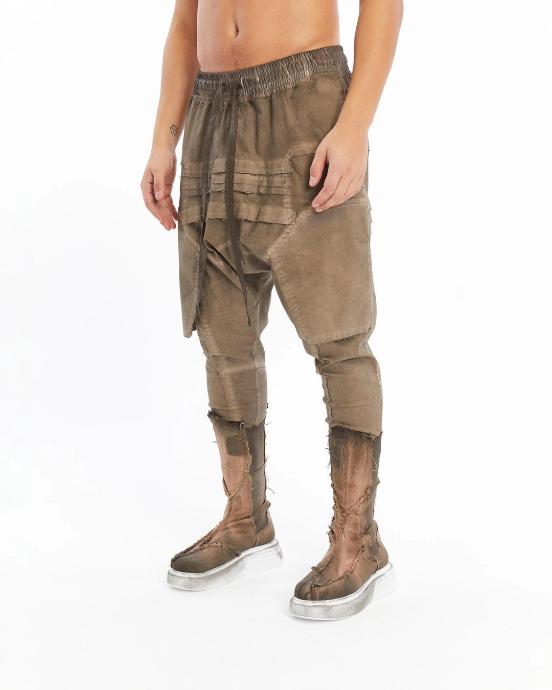 BROWN RIBBED PANT