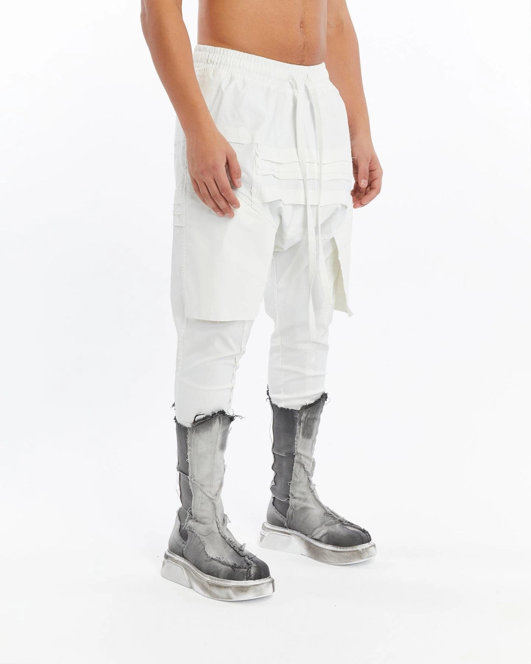WHITE RIBBED PANT