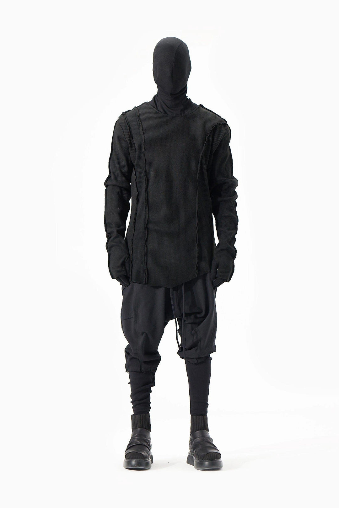 BLACK RIBBED SWEATS
