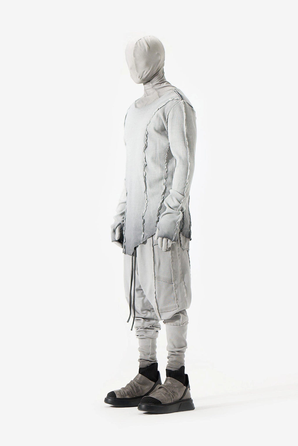GREY RIBBED SWEATS