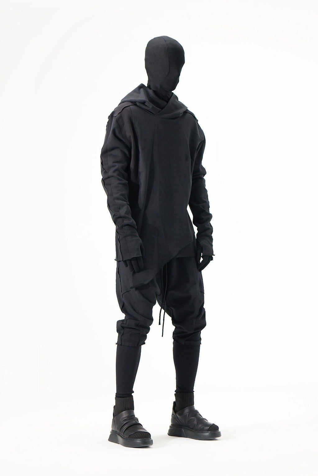 BLACK RIBBED SWEATSHIRT