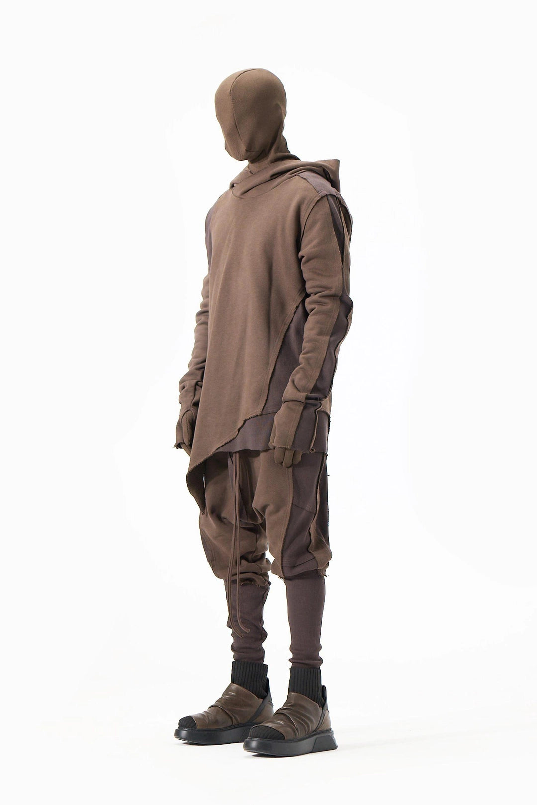 BROWN RIBBED SWEATSHIRT