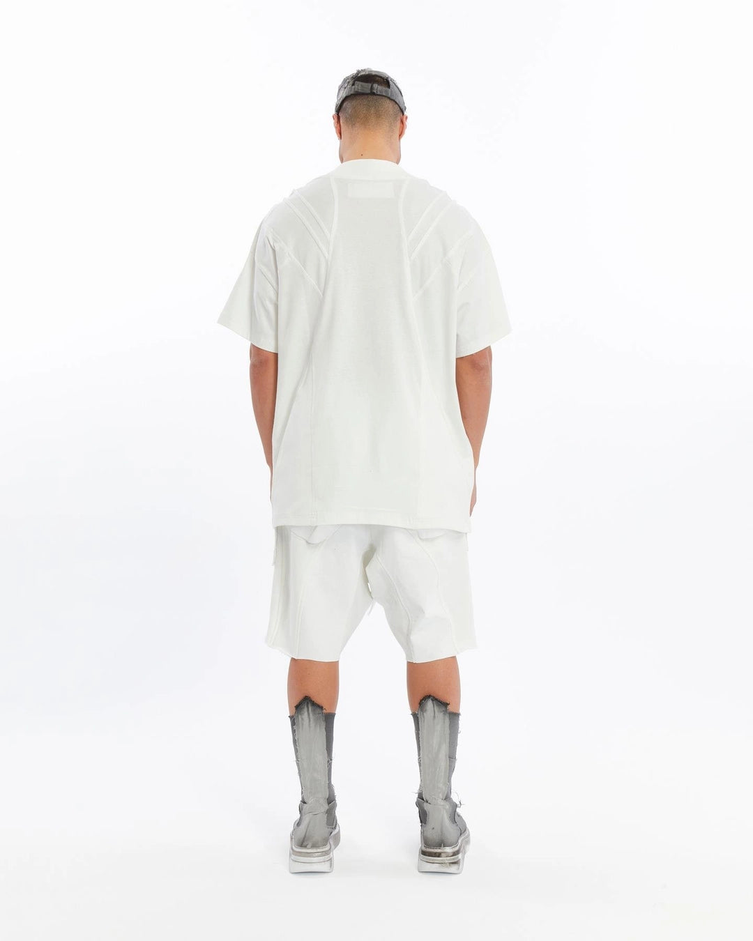 WHITE RIBBED T-SHIRT