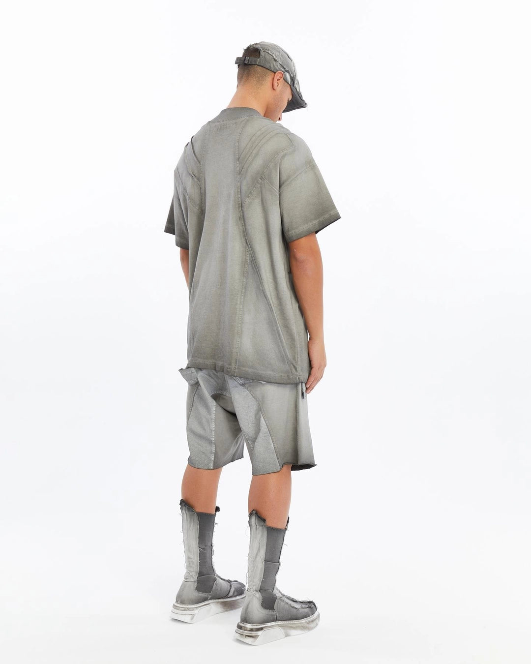 GREY RIBBED T-SHIRT