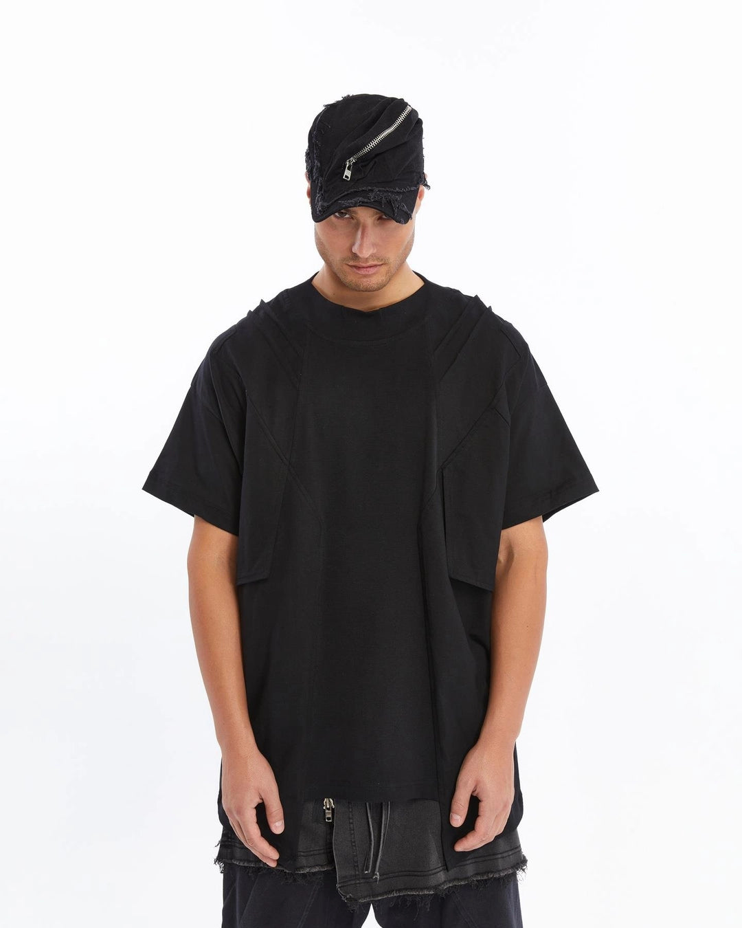 BLACK RIBBED T-SHIRT