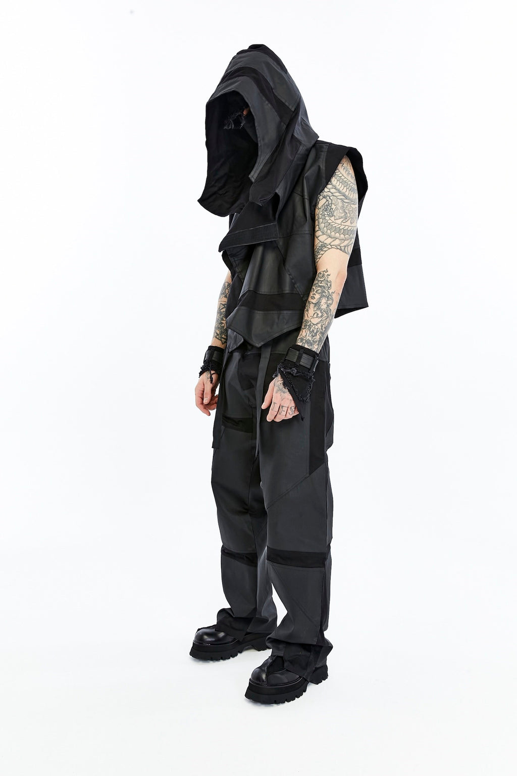 RIFT VEST