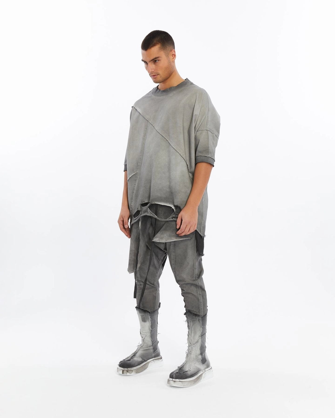 GREY RIPPED T-SHIRT