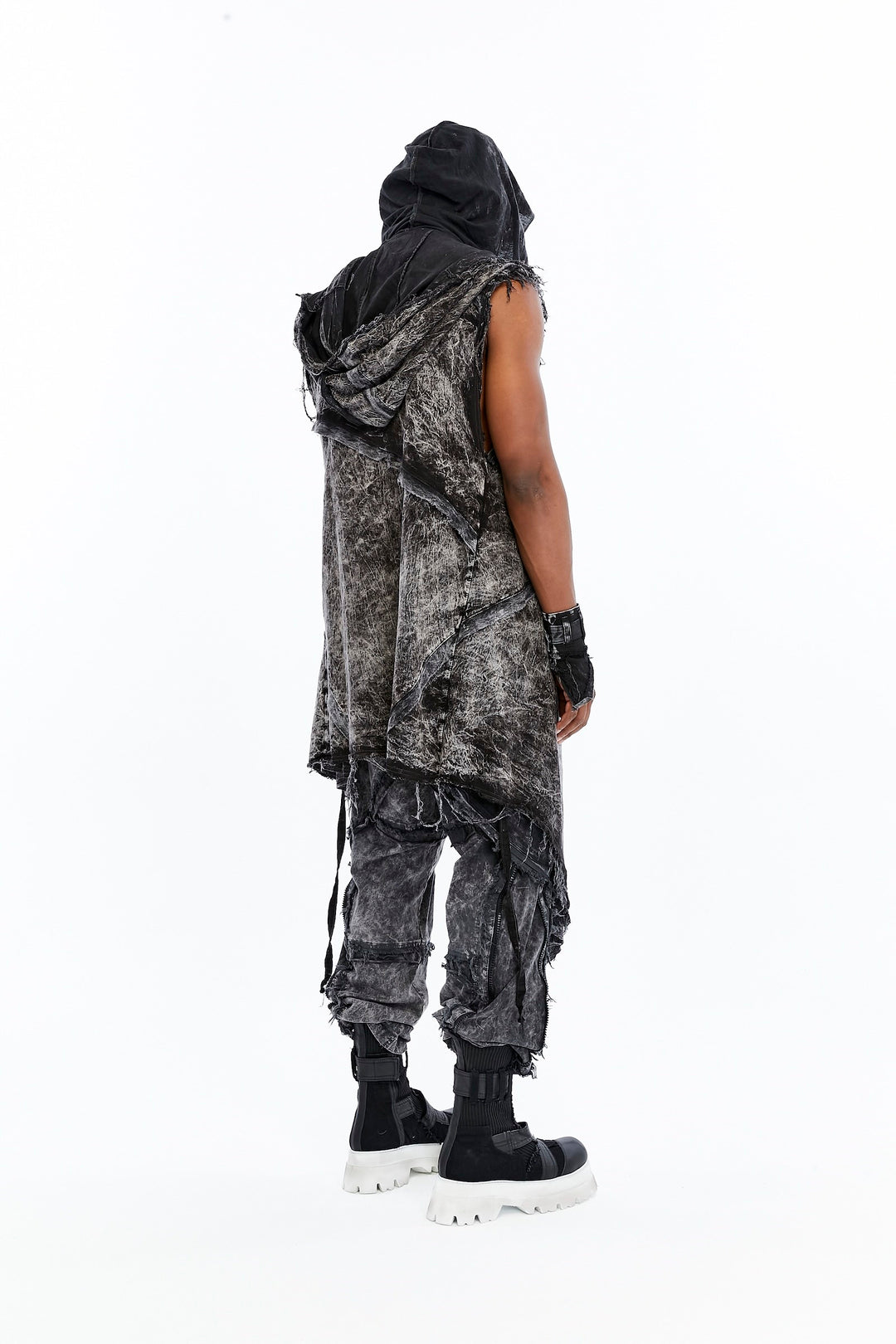 SHARD VEST