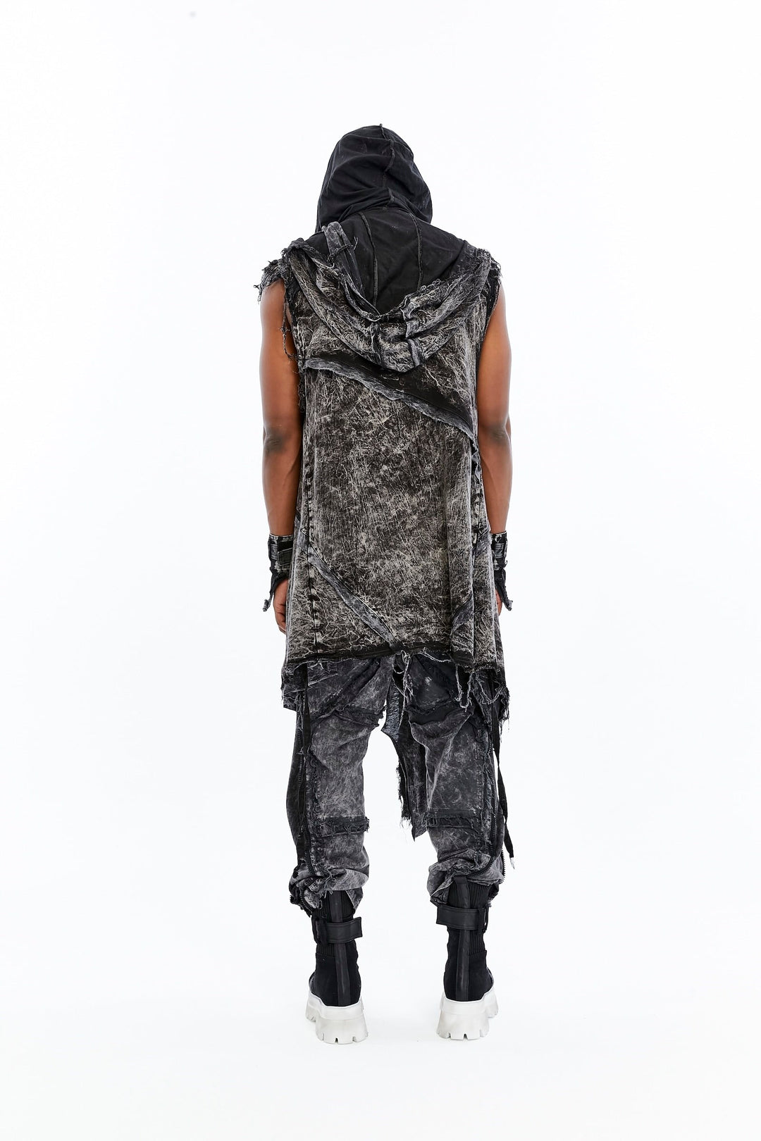 SHARD VEST