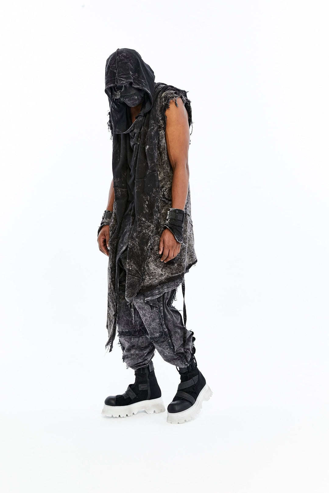 SHARD VEST