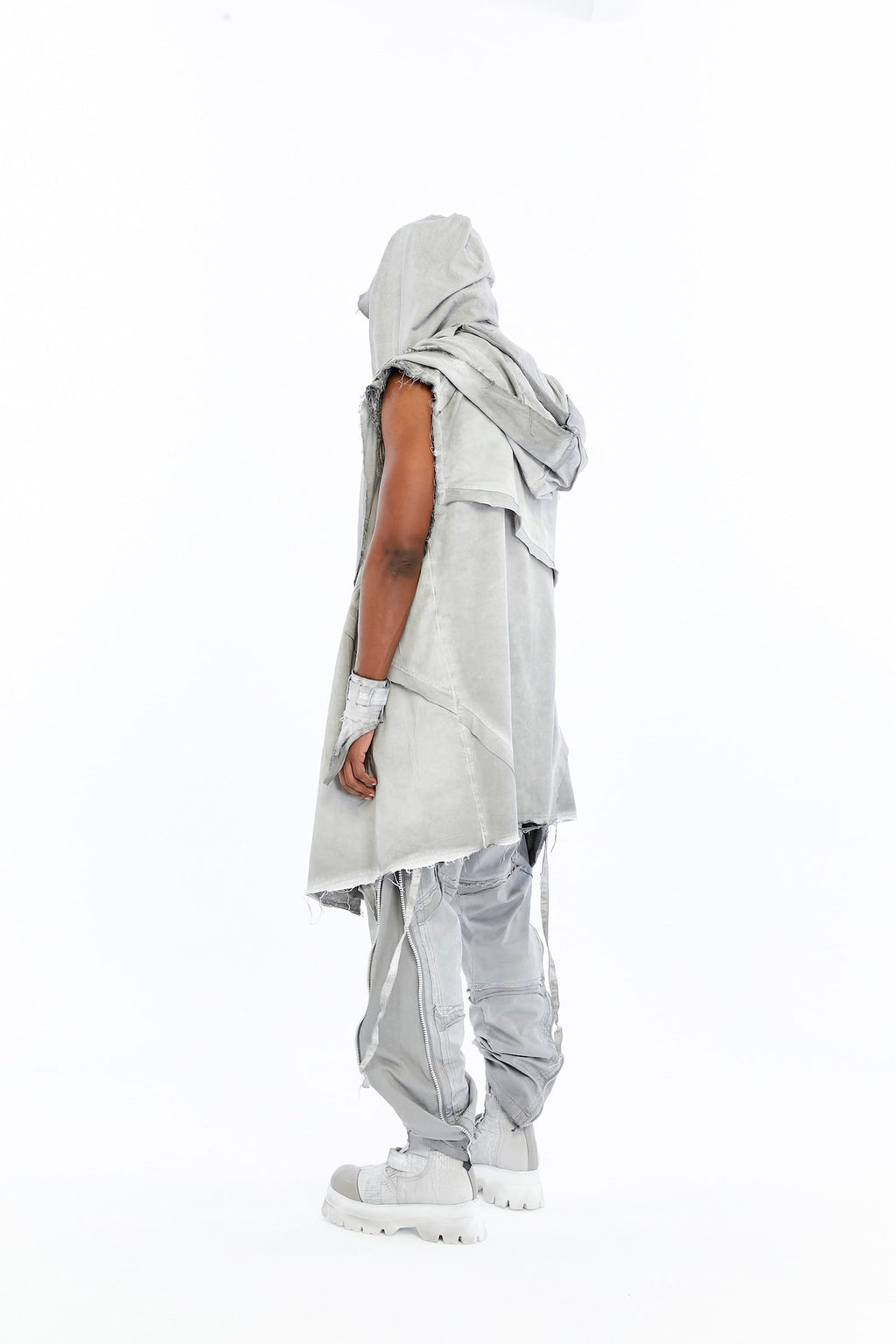 SHARD VEST