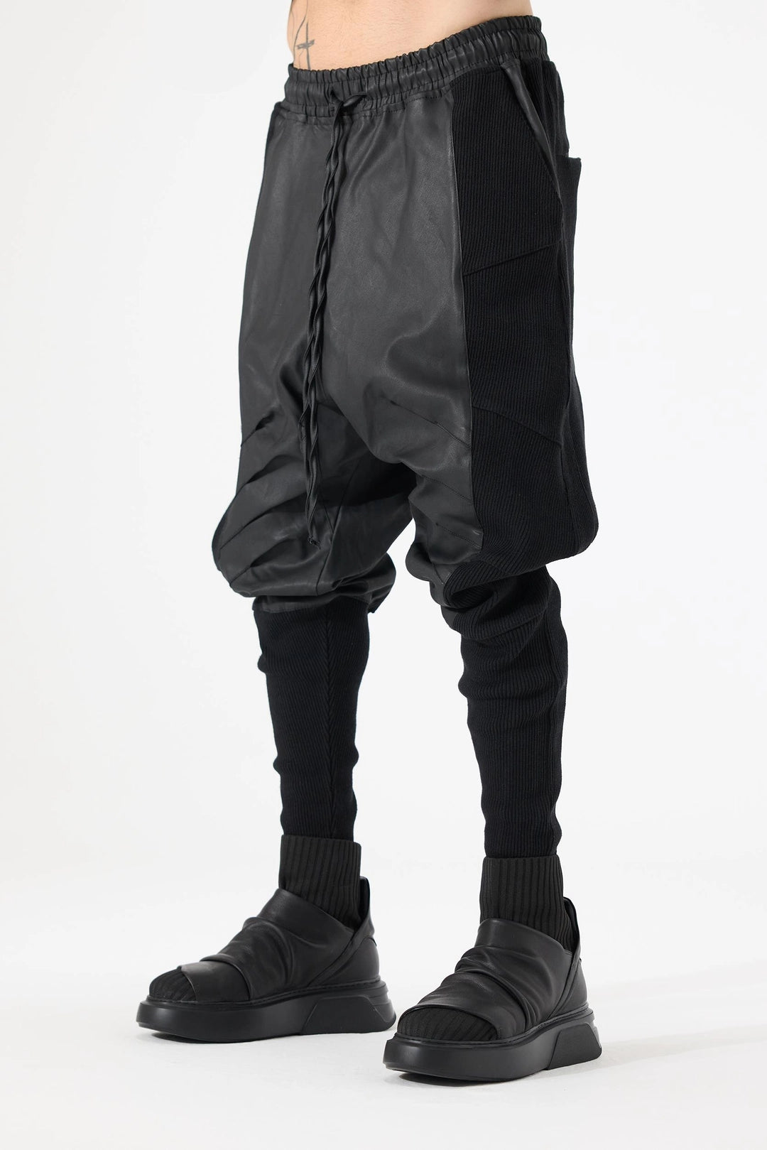 COATED BLACK SHARK PANT
