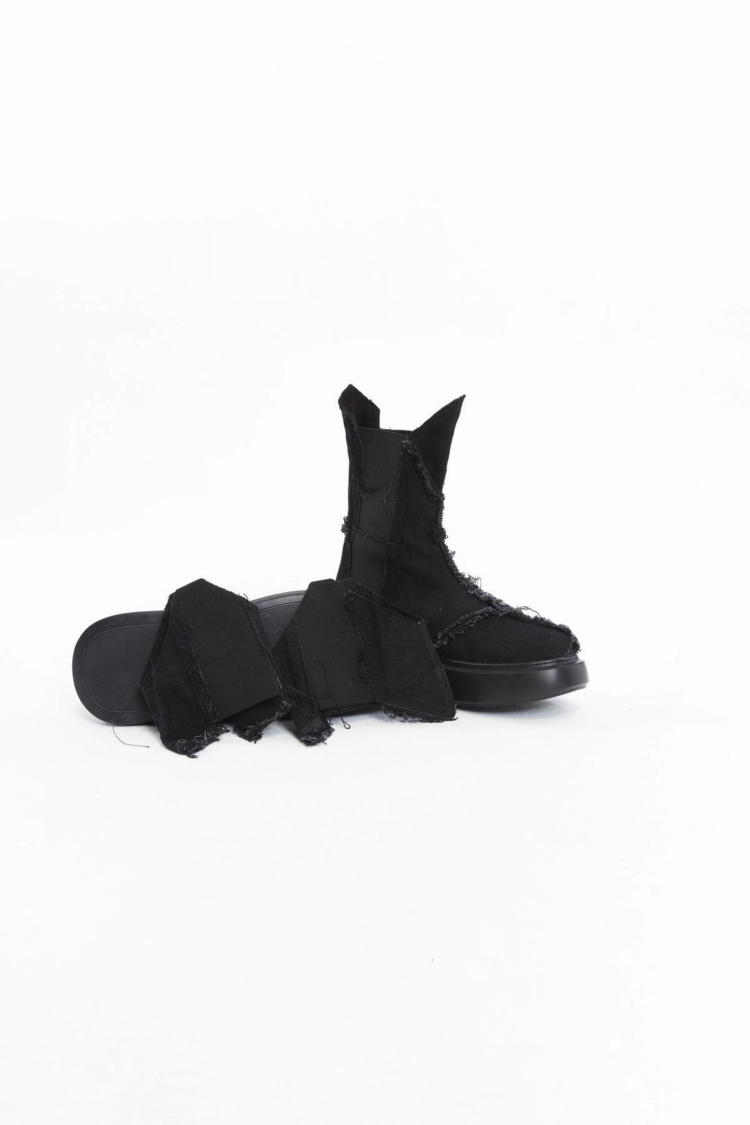 BLACK SHORT DENIM SHOES