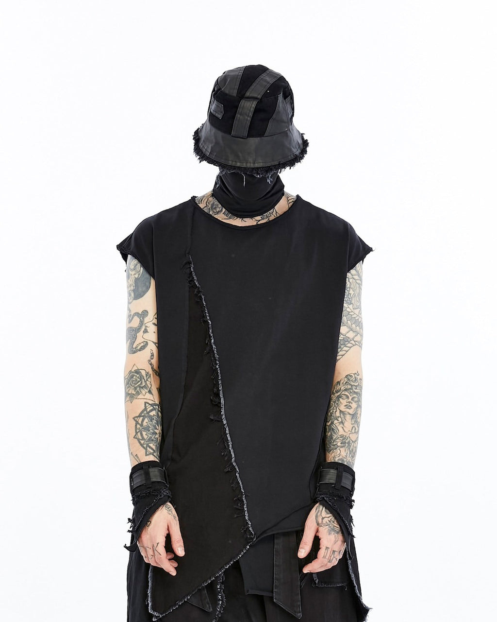 SILENT EDGE T-SHIRT