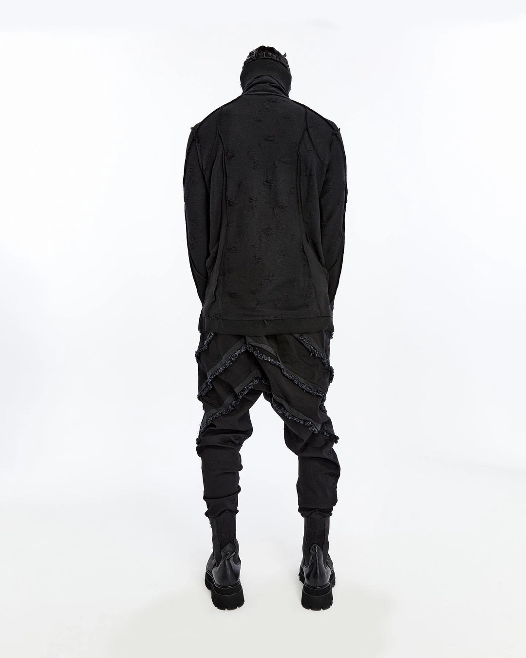 TEARLINE TURTLENECK TOP