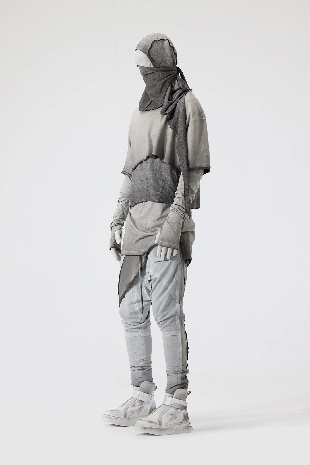 GREY THREE PART SWEATSHIRT