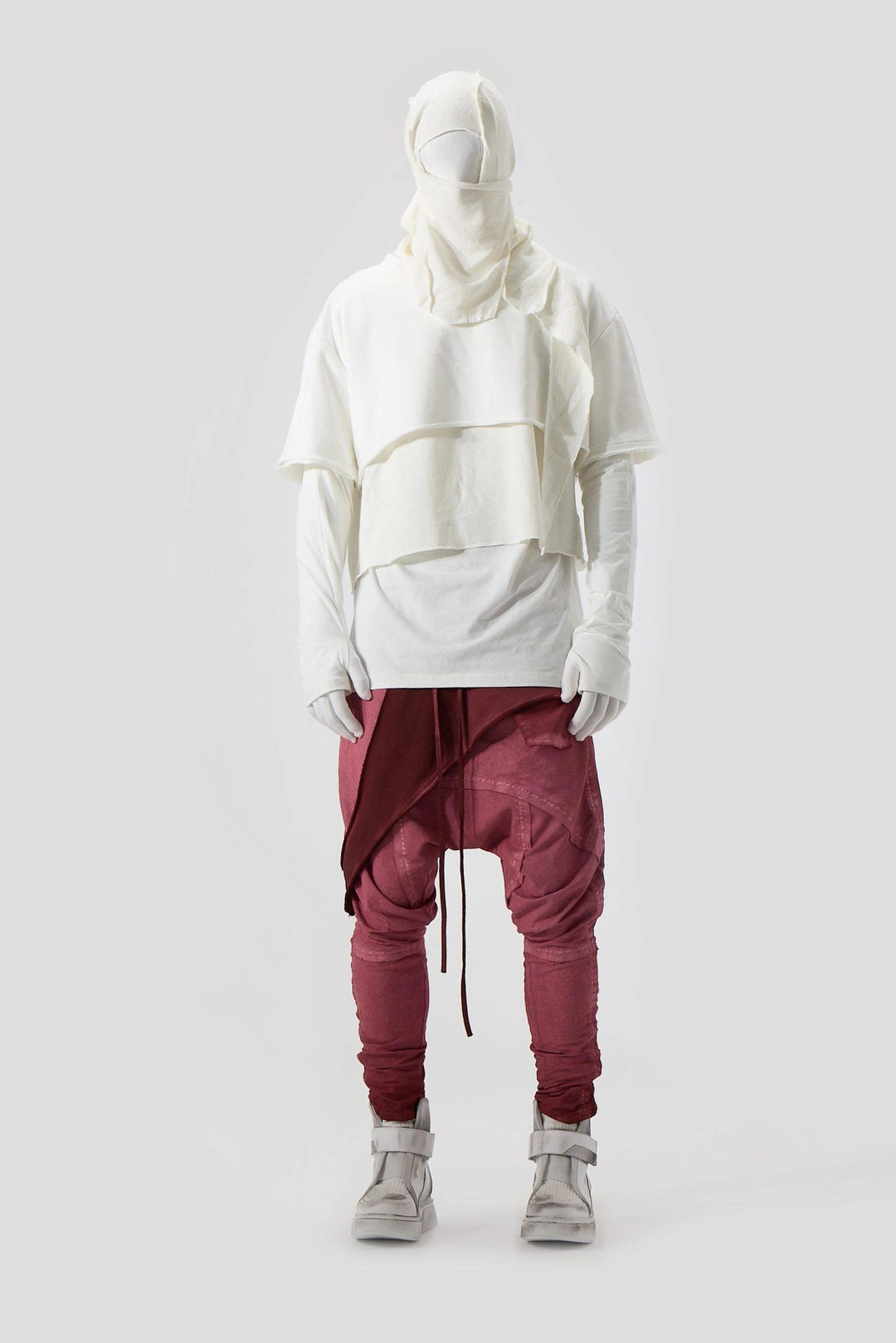 WHITE THREE PART SWEATSHIRT