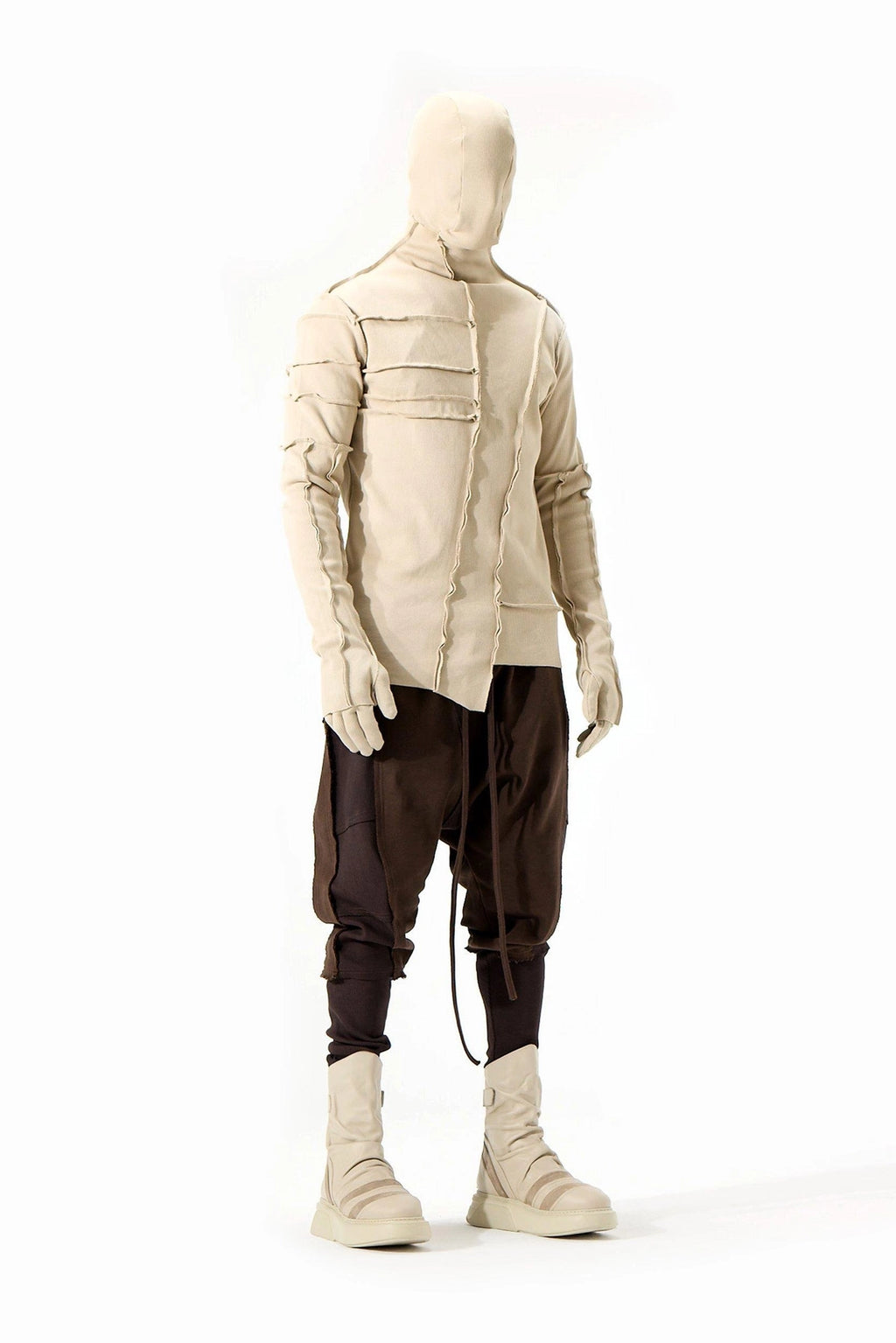 BEIGE TURTLENECK SWEATSHIRT