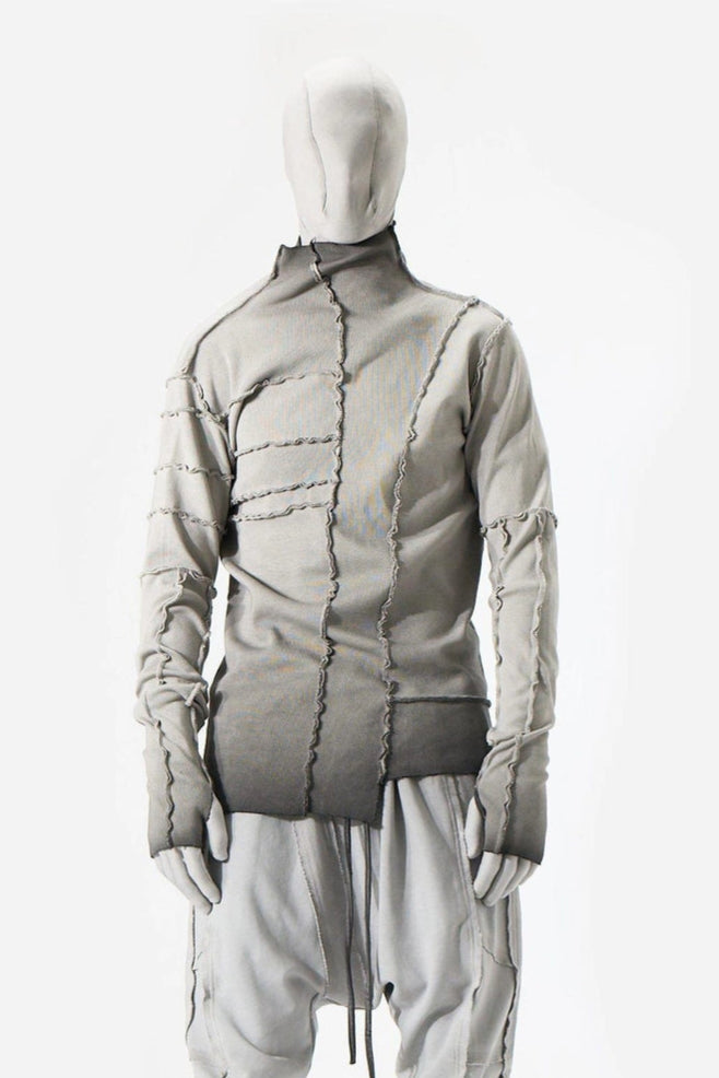 GREY TURTLENECK SWEATSHIRT