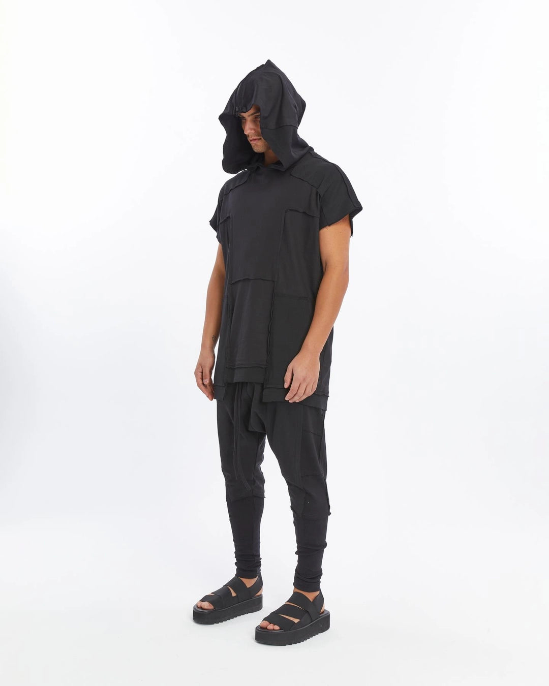 BLACK ZIP-UP HOODED T-SHIRT