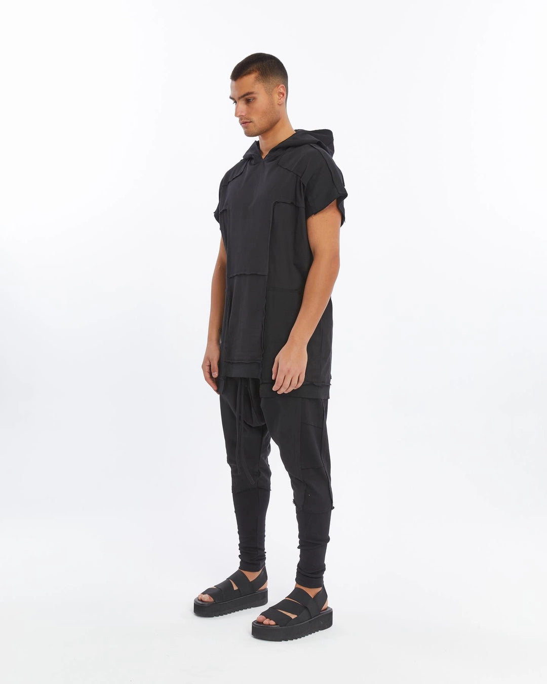 BLACK ZIP-UP HOODED T-SHIRT