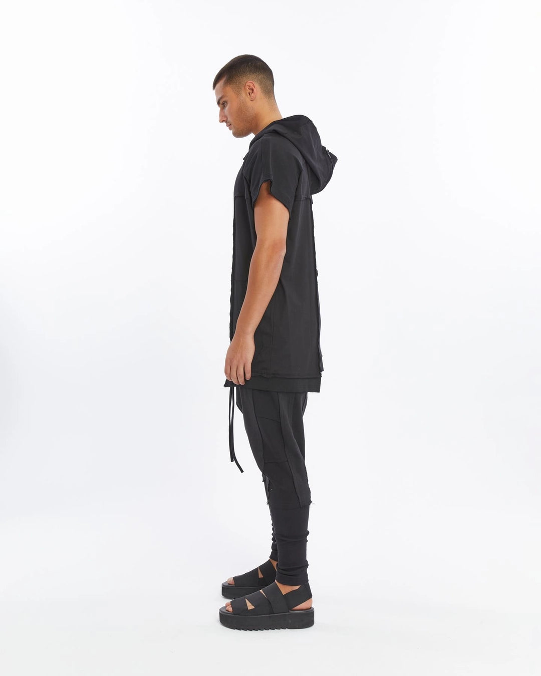 BLACK ZIP-UP HOODED T-SHIRT