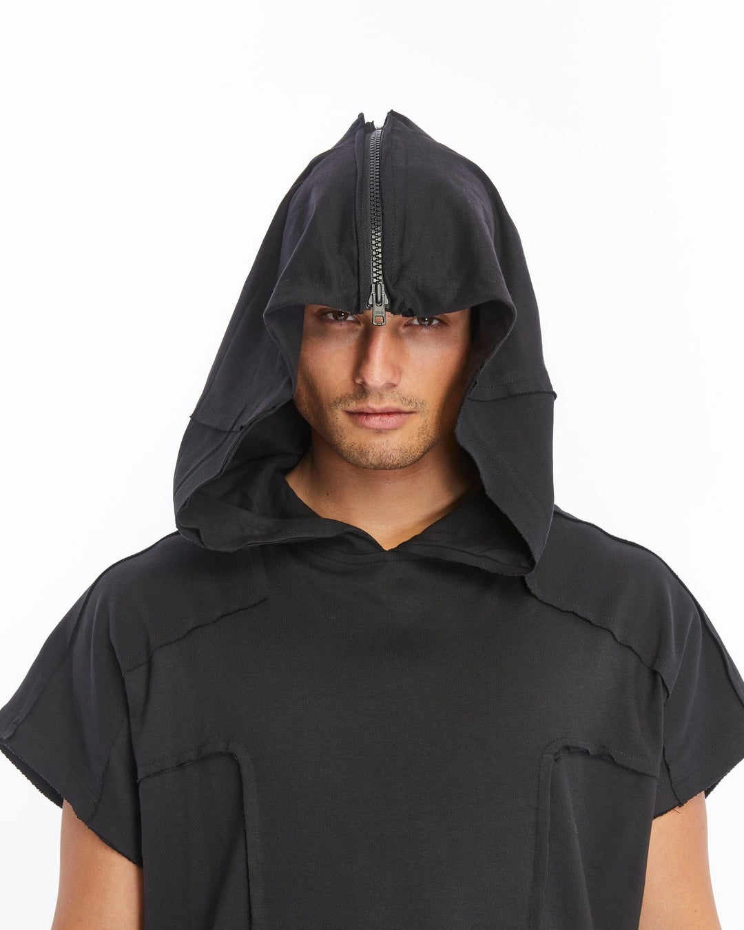 BLACK ZIP-UP HOODED T-SHIRT