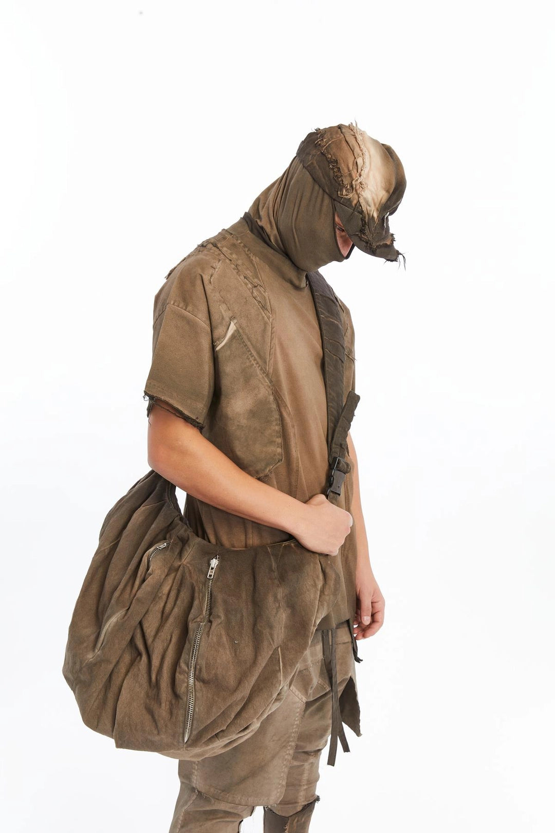 BROWN ZIPPER POCKET BAG