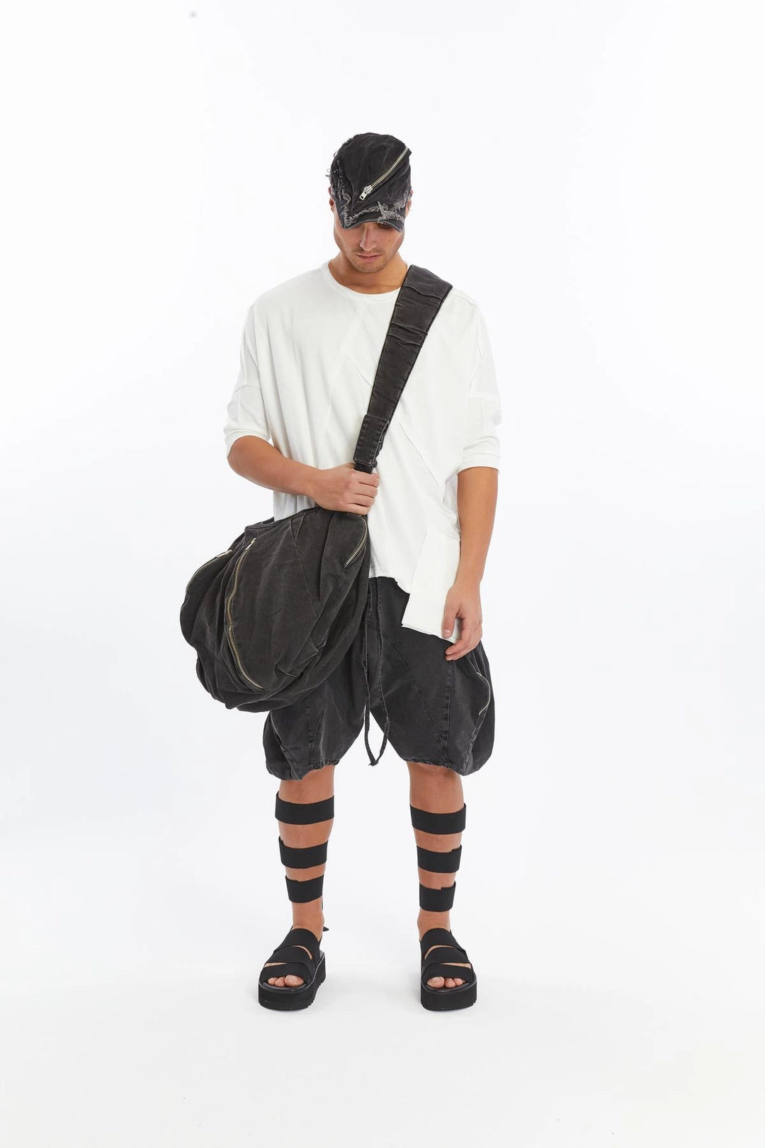 ACID BLACK ZIPPER POCKET BAG