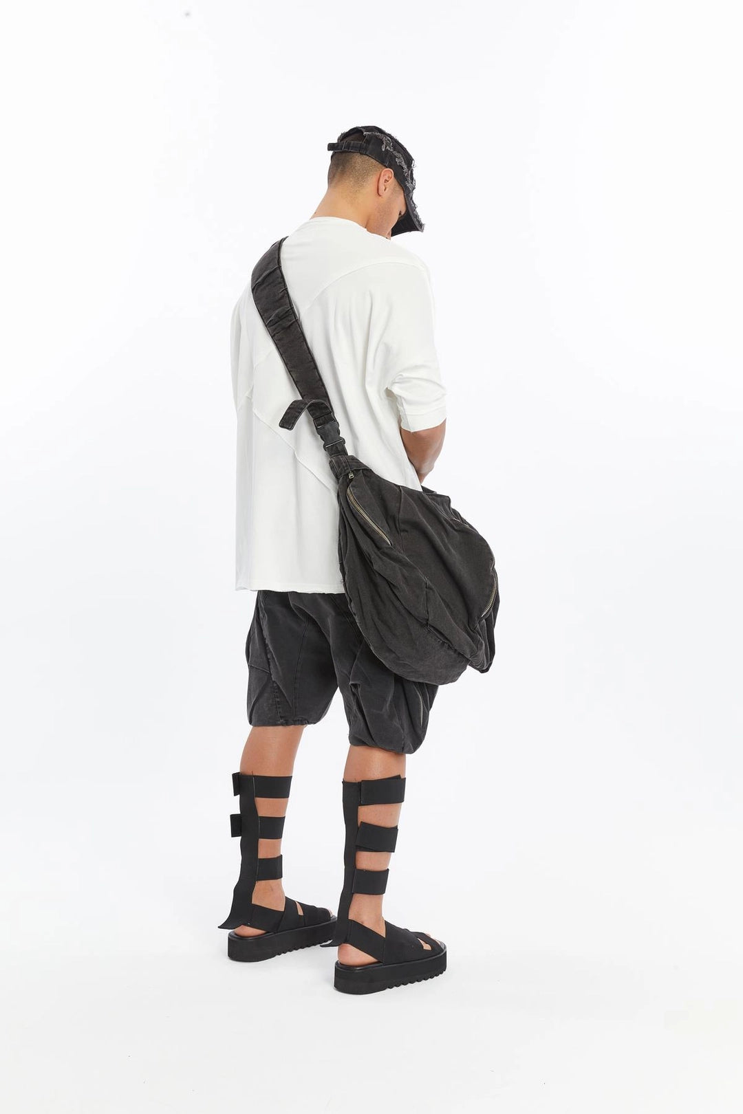 ACID BLACK ZIPPER POCKET BAG