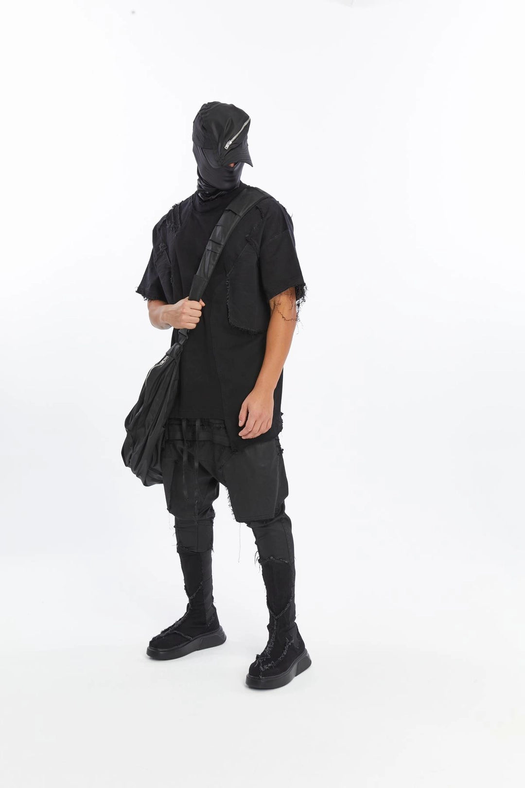 COATED BLACK ZIPPER POCKET BAG