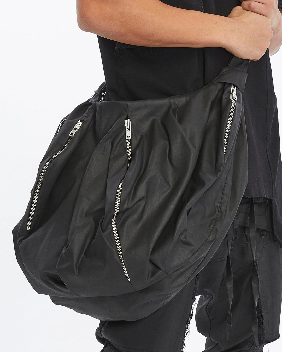 COATED BLACK ZIPPER POCKET BAG