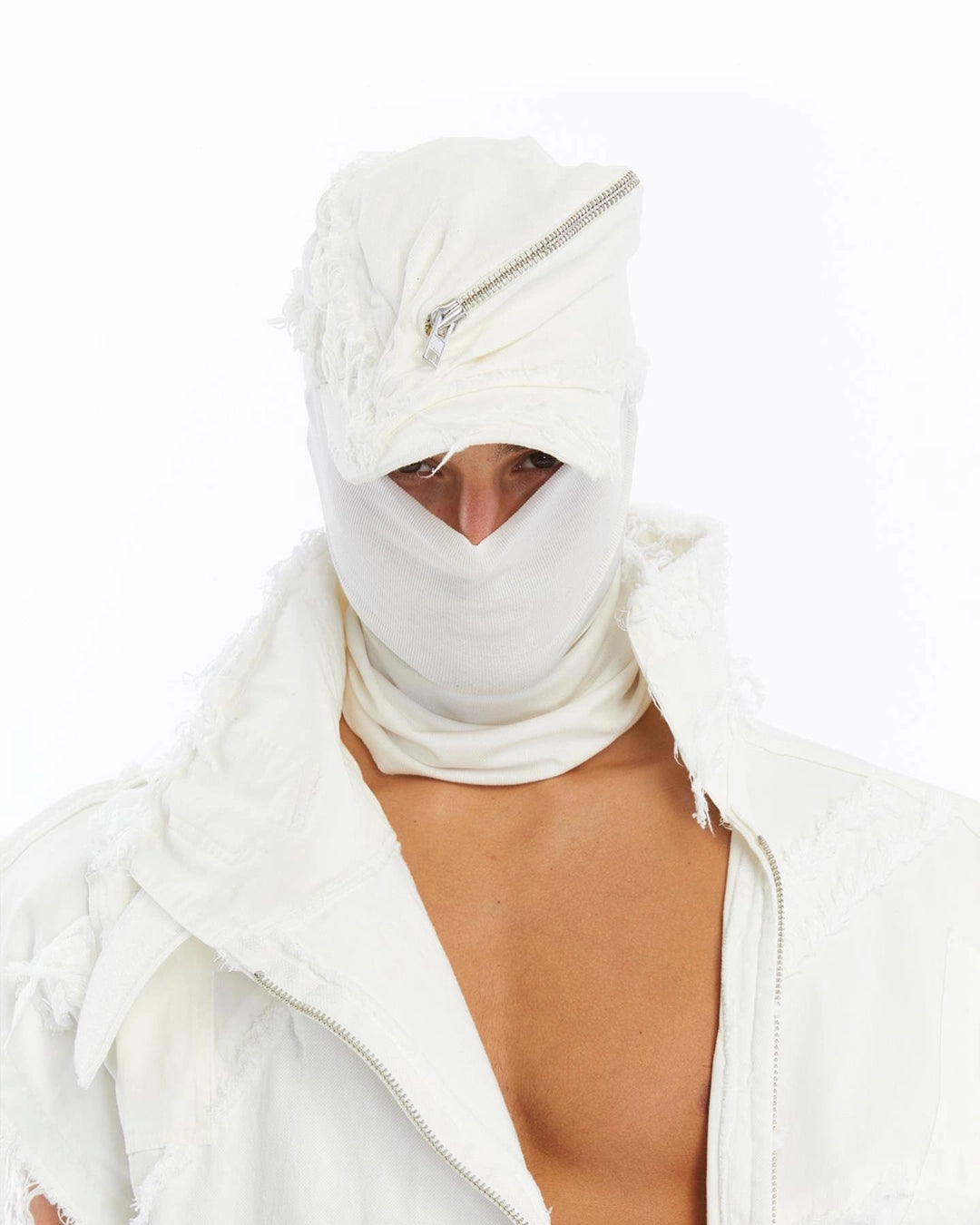 WHITE ZIPPER POCKET CAP