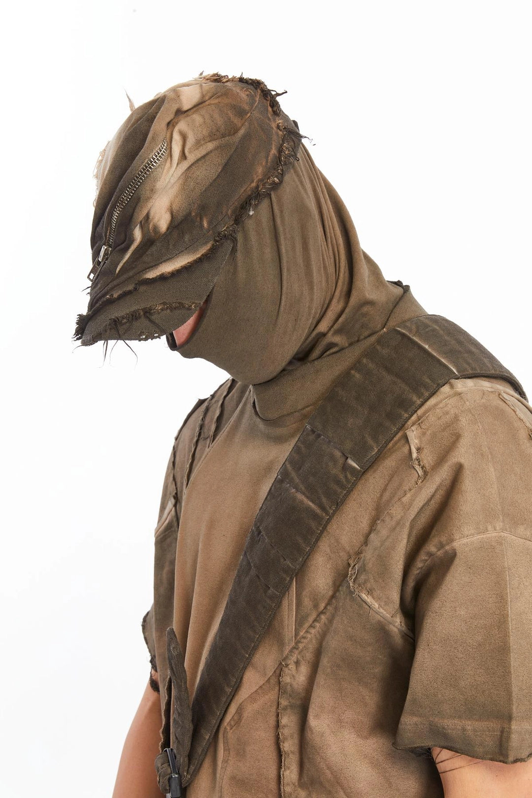 BROWN ZIPPER POCKET CAP