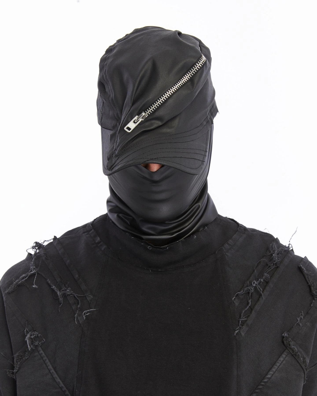 COATED BLACK ZIPPER POCKET CAP