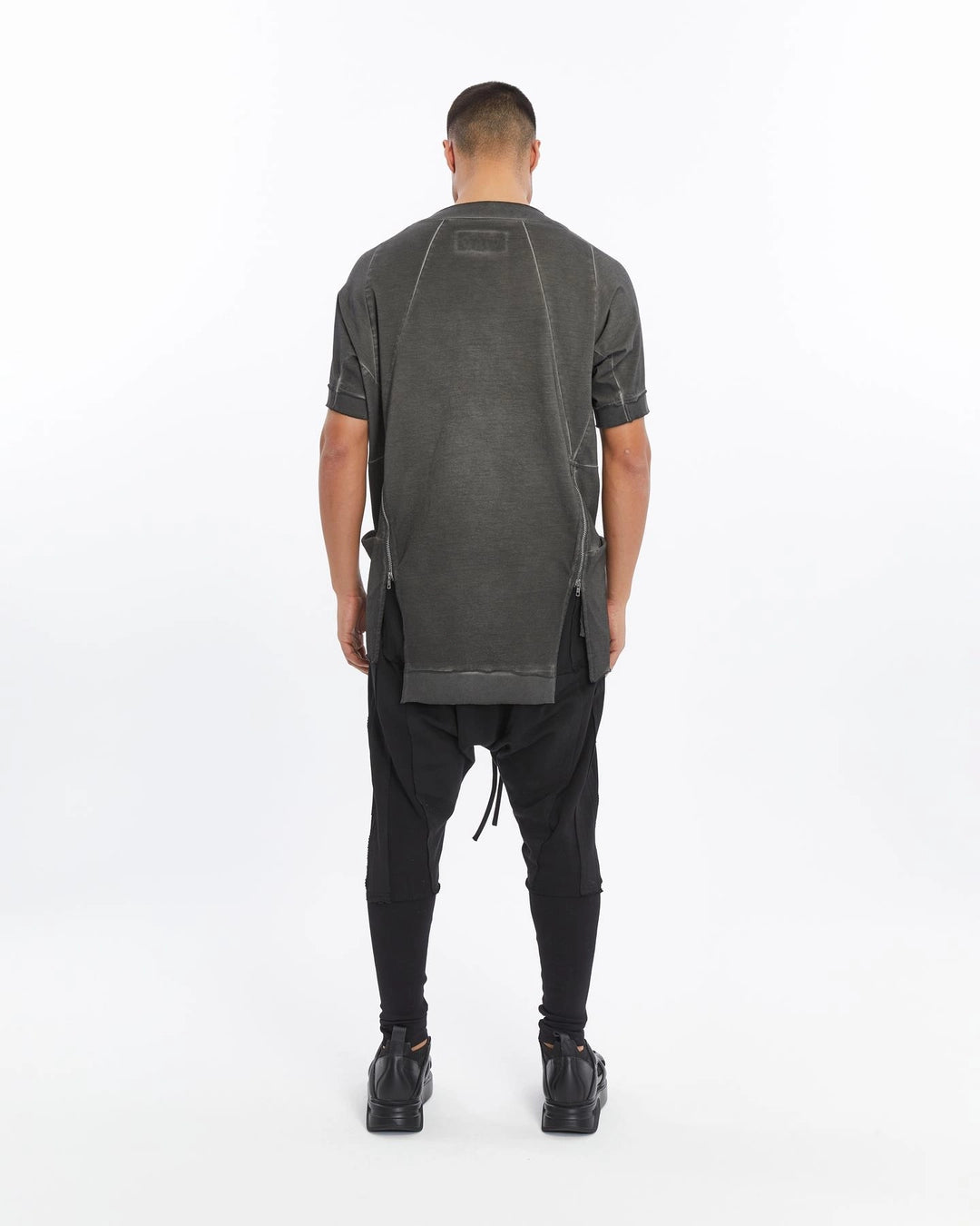 GREY ZIPPER T-SHIRT
