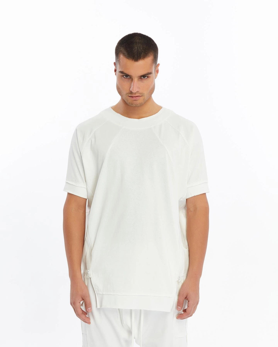 WHITE ZIPPER T-SHIRT